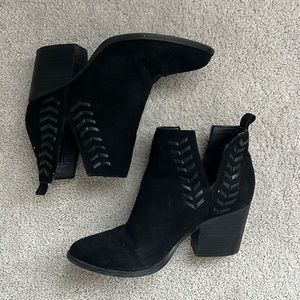 ankle boots